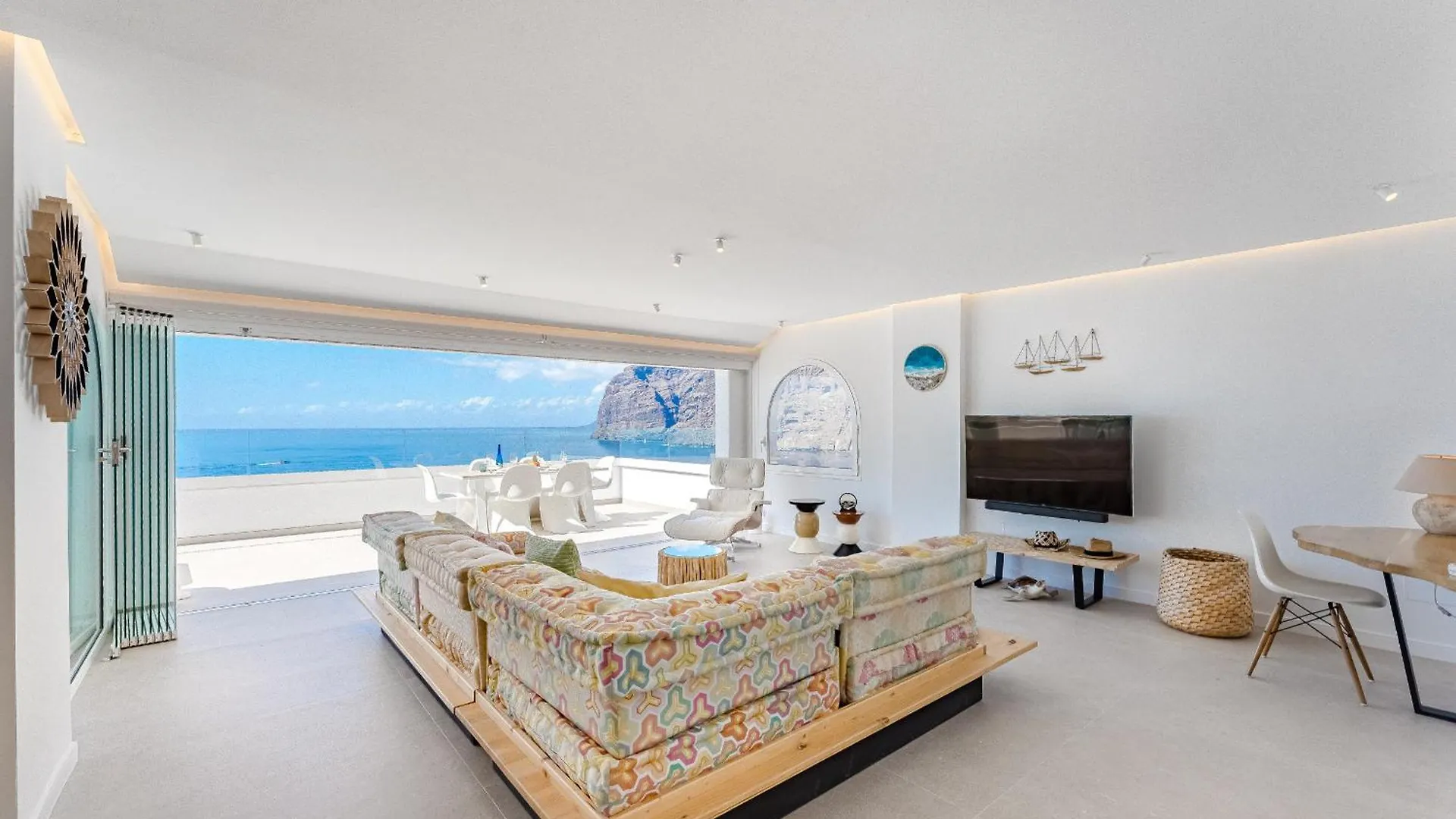Blue Haven - Ocean View Penthouse With Jacuzzi And Pool Apartman Acantilado de los Gigantes Spanyolország