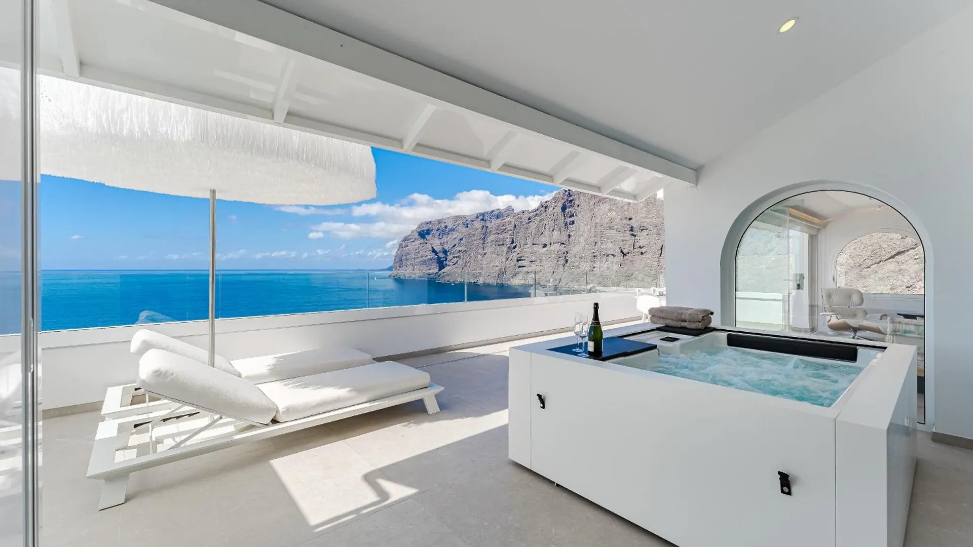 Blue Haven - Ocean View Penthouse With Jacuzzi And Pool Apartment Acantilado de los Gigantes