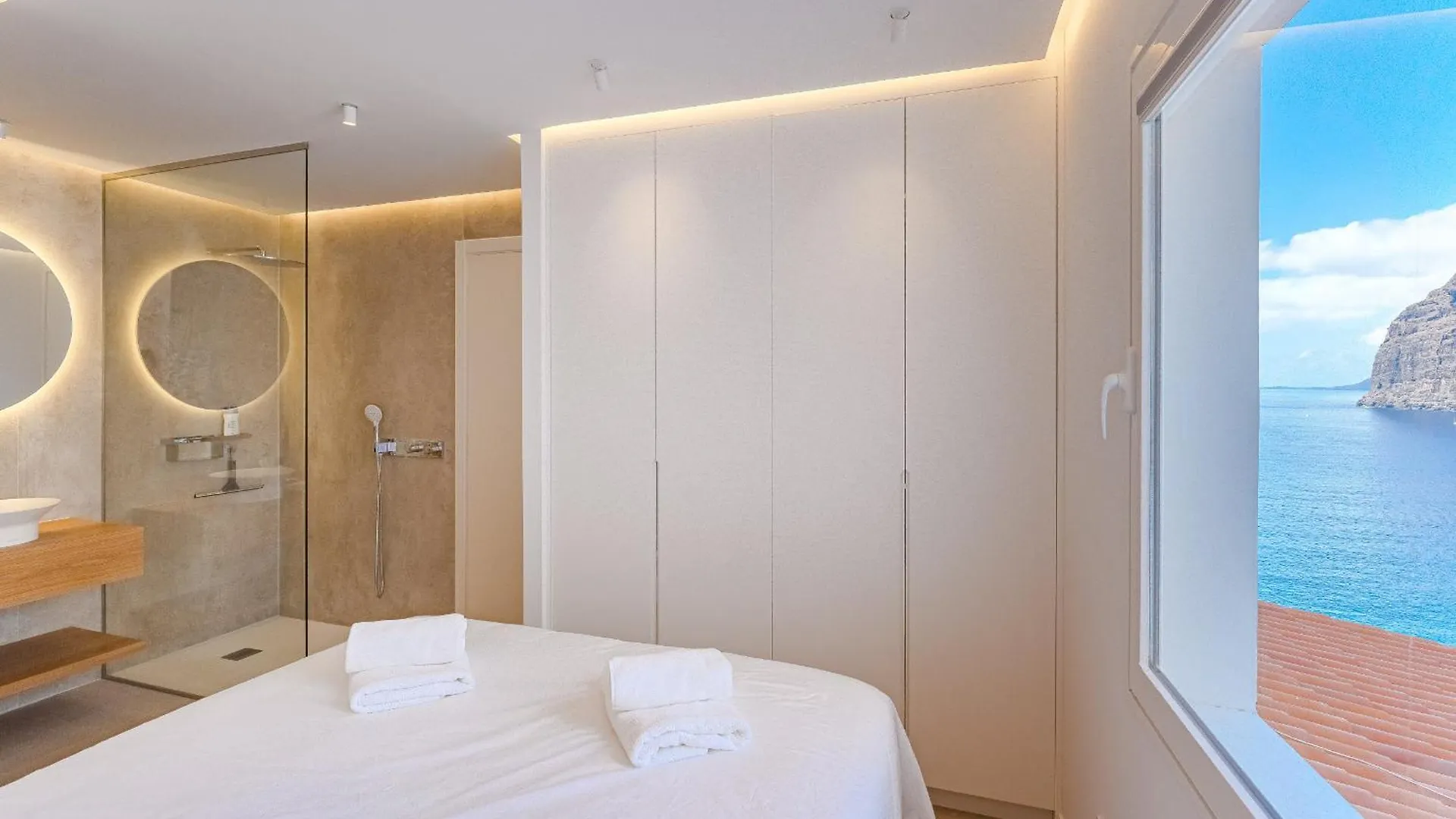 Blue Haven - Ocean View Penthouse With Jacuzzi And Pool Apartment Acantilado de los Gigantes 0*,