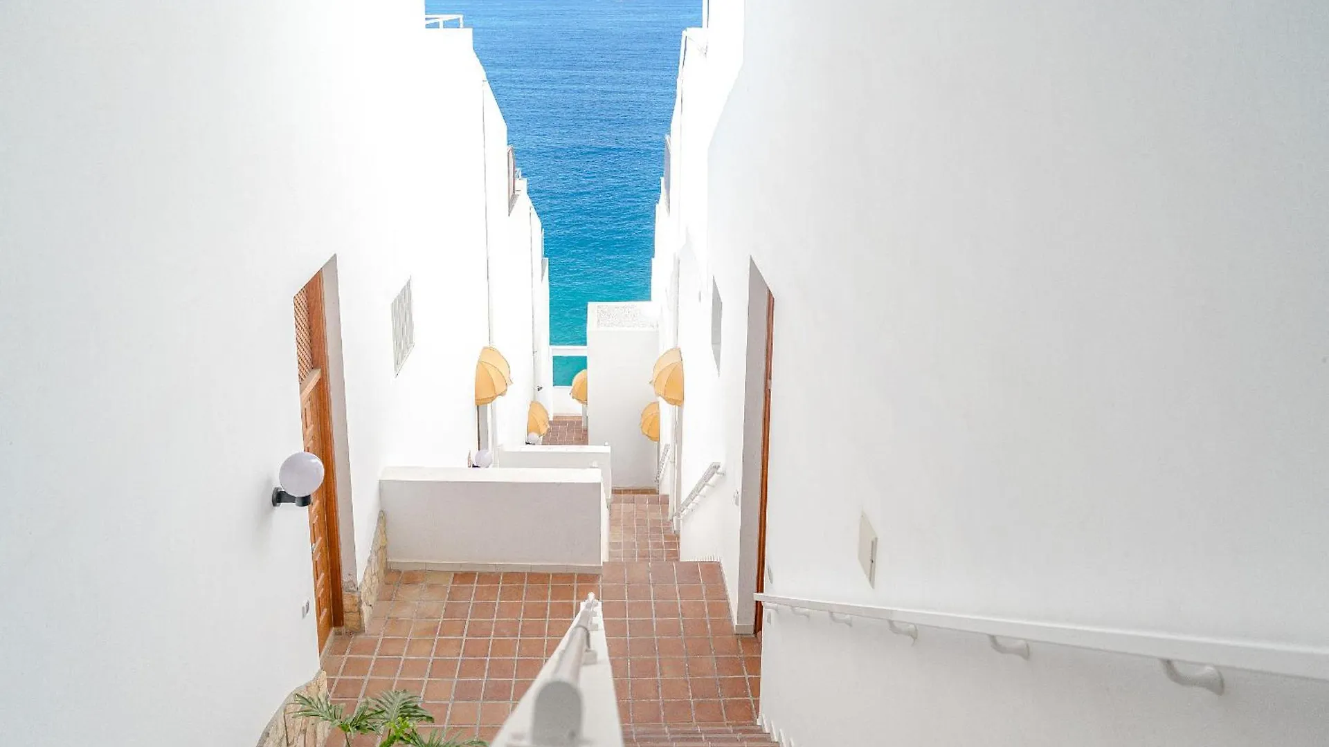 Blue Haven - Ocean View Penthouse With Jacuzzi And Pool Apartment Acantilado de los Gigantes
